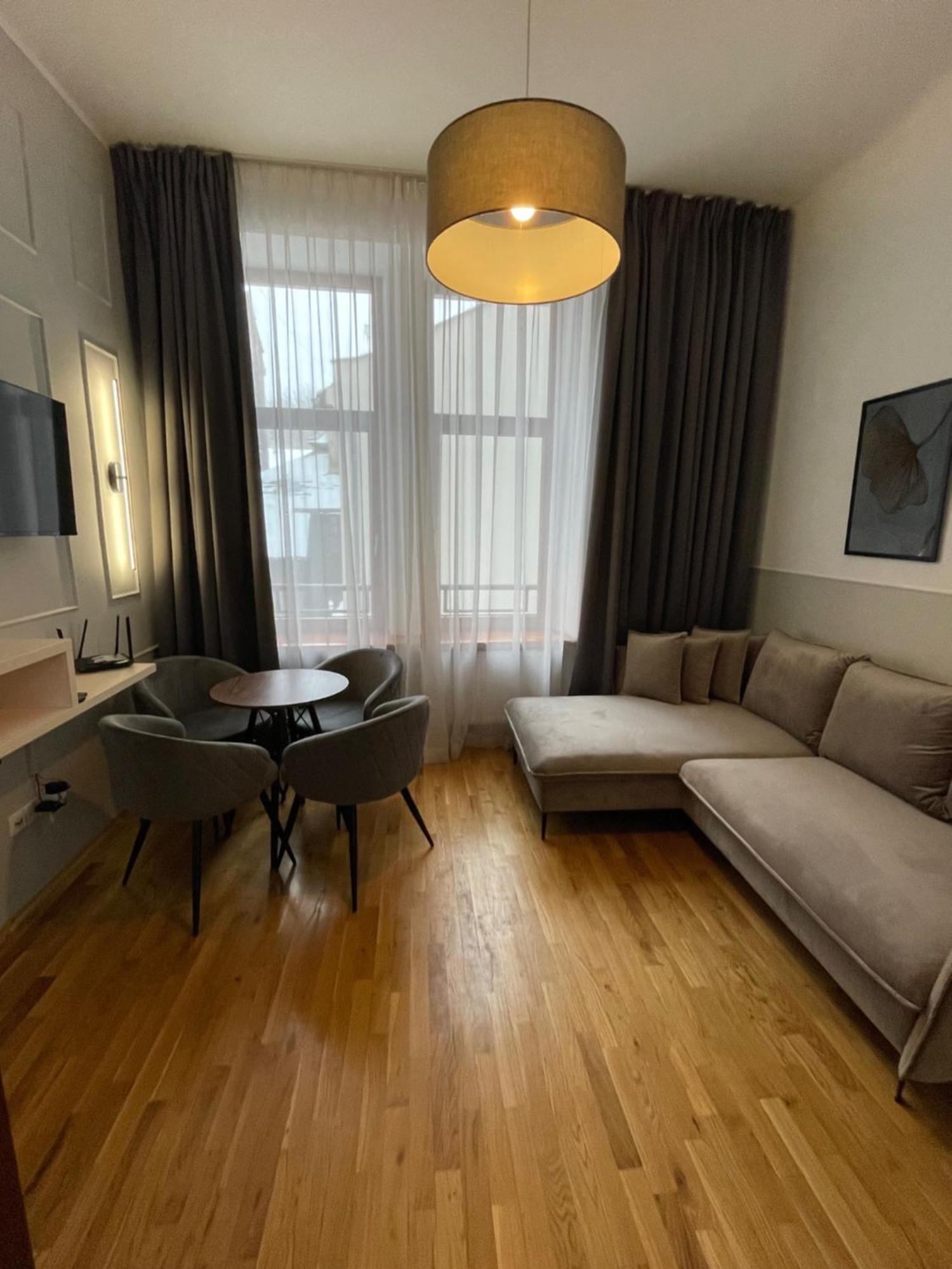 On/Set Aparthotel Krakow Ngoại thất bức ảnh